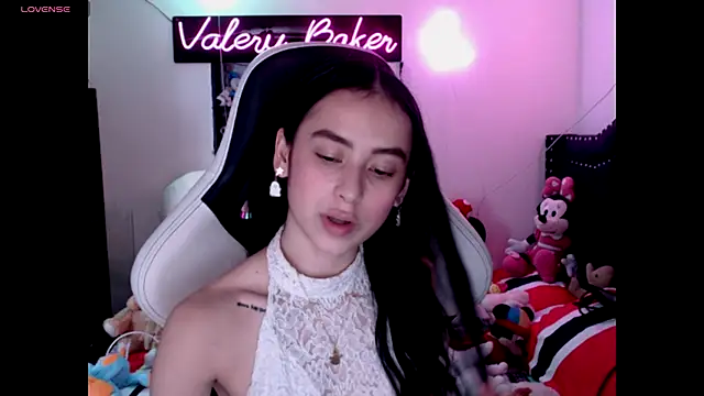Snapshot of ValeryBaker_ chatting on 10-24-25, 02:13 ValeryBaker  online show from 10-24-25, 02:13