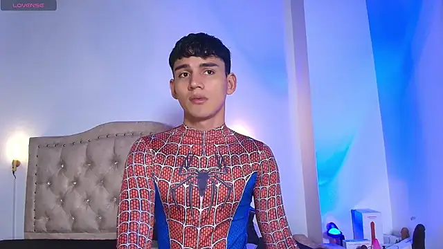 EstebanPerez  online show from 10-10-25, 10:58