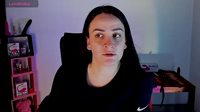 sara goodgirl13 online show from 10-02-25, 07:10