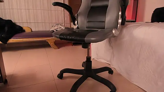 Moony 14 online show from 12-02-25, 02:12