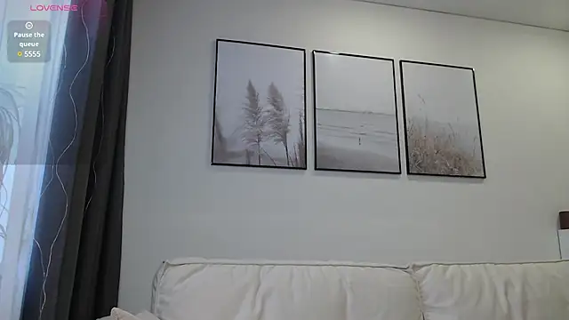 Snapshot of Linaa_Land chatting on 01-27-25, 09:13 Linaa Land online show from 01-27-25, 09:13