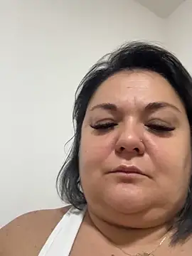 Snapshot of MikyVesela chatting on 12-04-25, 06:05 MikyVesela online show from 12-04-25, 06:05