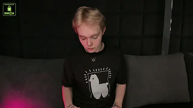 Snapshot of TimmyTaylon chatting on 02-20-25, 03:30 TimmyTaylon online show from 02-20-25, 03:30