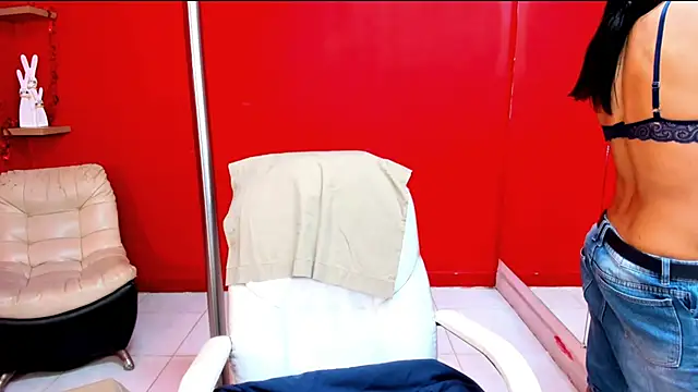 SaraSofia44 online show from 02-18-26, 12:50