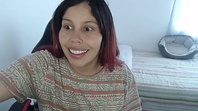 Snapshot of Ashley_A chatting on 03-06-25, 06:37 Ashley A online show from 03-06-25, 06:37