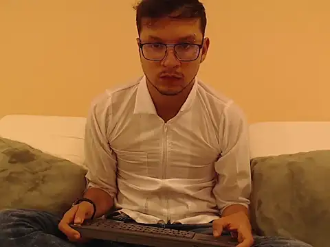 andy loverxx online show from 04-10-26, 01:44