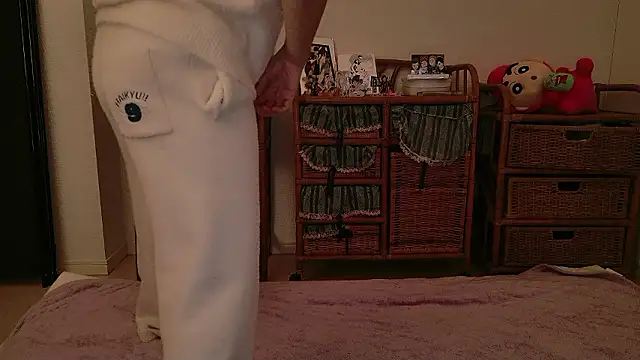 Megu Melon online show from 10-31-25, 10:27