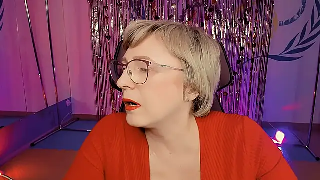 sugar vivien online show from 02-28-25, 01:14