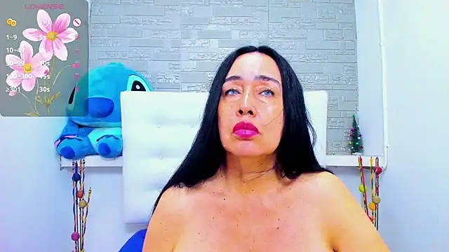 HorniestMilf online show from 11-06-25, 09:37