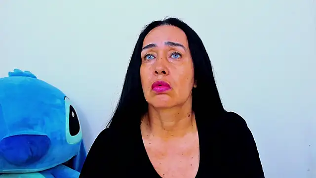 HorniestMilf online show from 04-17-26, 09:29