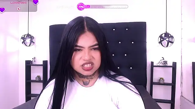 Mels  online show from 11-11-25, 04:51