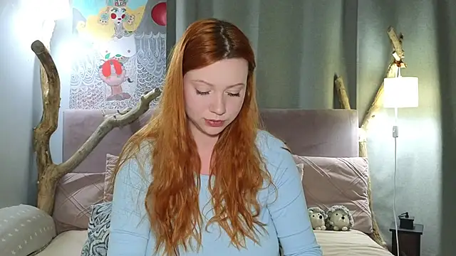 Snapshot of MileyMiller chatting on 05-20-26, 02:56 MileyMiller online show from 05-20-26, 02:56