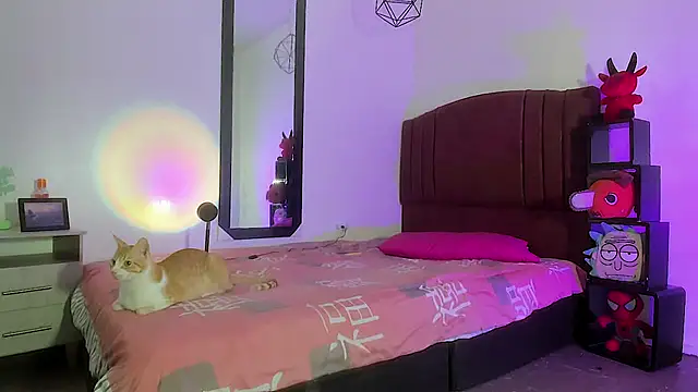 alisson zafiro  online show from 12-14-24, 09:07