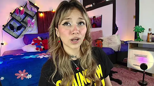 alisson zafiro  online show from 03-06-25, 05:00