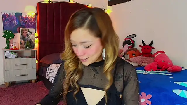 alisson zafiro  online show from 10-15-25, 03:17