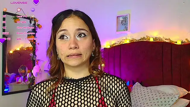 alisson zafiro  online show from 04-19-26, 03:28