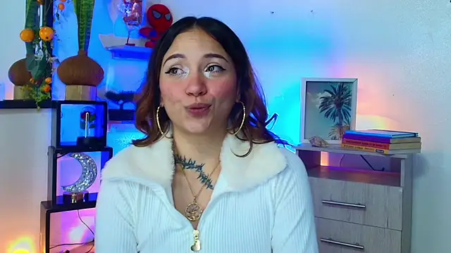 Snapshot of alisson_zafiro_ chatting on 05-22-26, 03:24 alisson zafiro online show from 05-22-26, 03:24