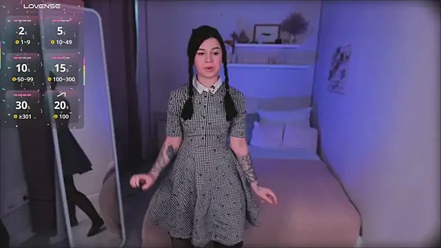 Snapshot of Lil_Amelie chatting on 02-01-26, 09:19 Lil Amelie online show from 02-01-26, 09:19