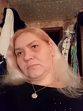 Snapshot of Minna_Jeannie chatting on 11-13-25, 02:10 Minna Jeannie online show from 11-13-25, 02:10