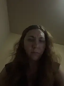 Snapshot of JasmineGlamour chatting on 12-20-25, 06:48 JasmineGlamour online show from 12-20-25, 06:48