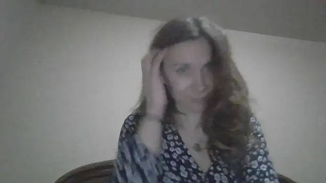 Snapshot of JasmineGlamour chatting on 12-22-25, 08:50 JasmineGlamour online show from 12-22-25, 08:50