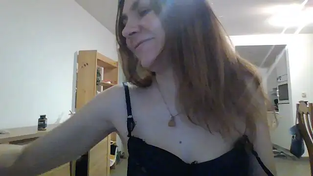 JasmineGlamour online show from 04-07-26, 06:52