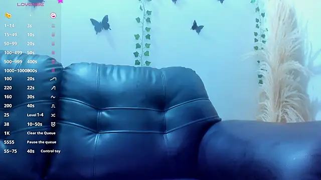 Snapshot of Amani_Bakir chatting on 10-16-25, 11:44 Amani Bakir online show from 10-16-25, 11:44