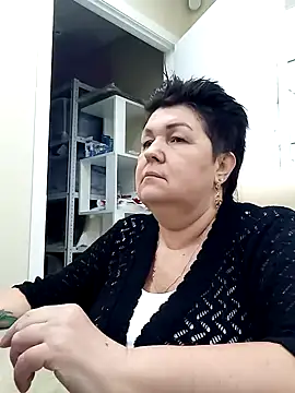 Snapshot of FantasyMichelle chatting on 12-15-24, 01:43 FantasyMichelle online show from 12-15-24, 01:43