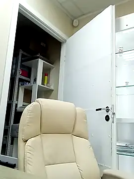 Snapshot of FantasyMichelle chatting on 01-12-25, 07:00 FantasyMichelle online show from 01-12-25, 07:00