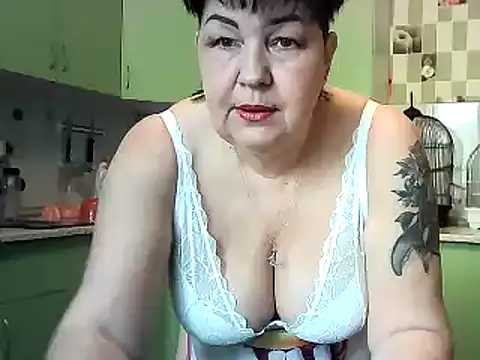 Snapshot of FantasyMichelle chatting on 02-26-25, 06:15 FantasyMichelle online show from 02-26-25, 06:15