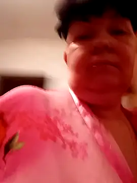 Snapshot of FantasyMichelle chatting on 03-05-25, 06:33 FantasyMichelle online show from 03-05-25, 06:33