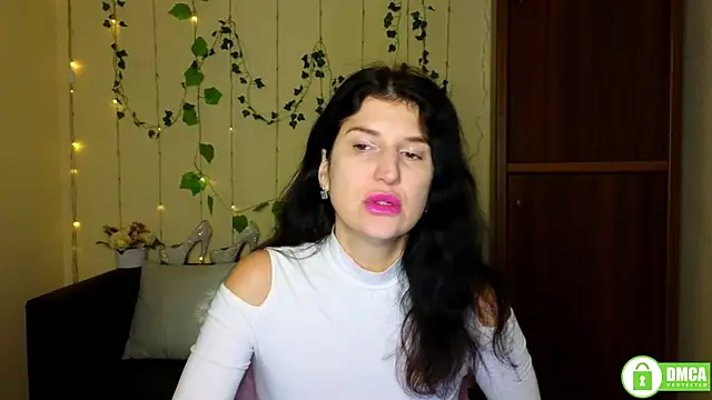 Alianna Solo Kisses online show from 02-08-26, 12:19