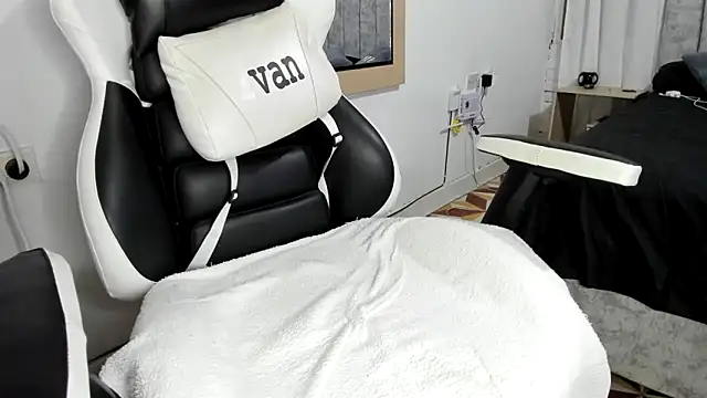 Valerioe online show from 03-21-25, 03:01