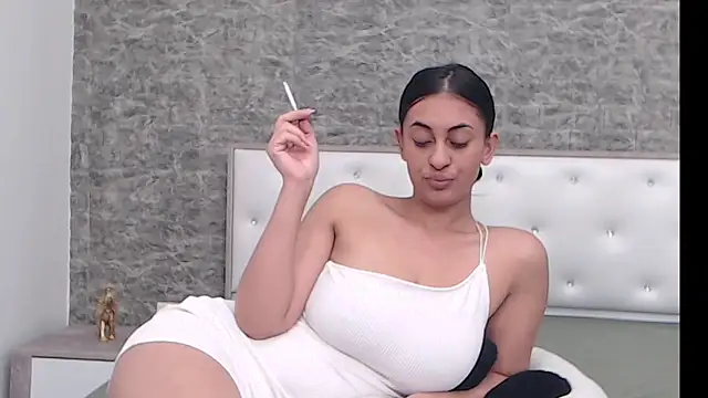 Aimeclark online show from 12-08-24, 07:26