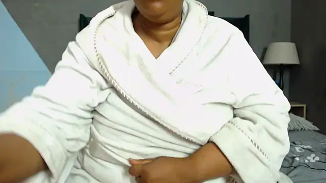 Snapshot of Jabbabuttxxx chatting on 05-24-26, 01:16 Jabbabuttxxx online show from 05-24-26, 01:16