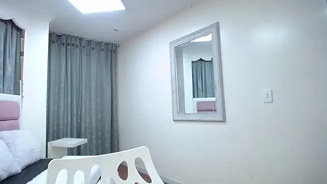 IssadoraJames online show from 02-08-25, 07:05