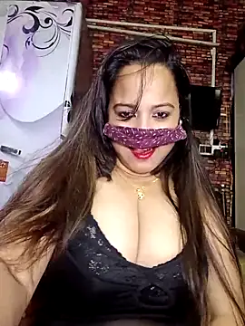 Snapshot of albelasummi702 chatting on 12-18-25, 02:06 albelasummi702 online show from 12-18-25, 02:06