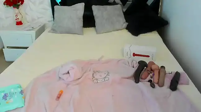 Lizzie Williams  online show from 02-06-25, 03:16