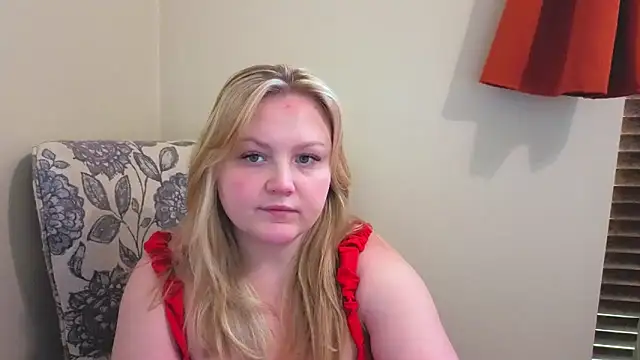 PhatAssBlond online show from 03-25-26, 04:24