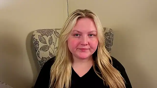 Snapshot of PhatAssBlond chatting on 06-22-26, 12:02 PhatAssBlond online show from 06-22-26, 12:02