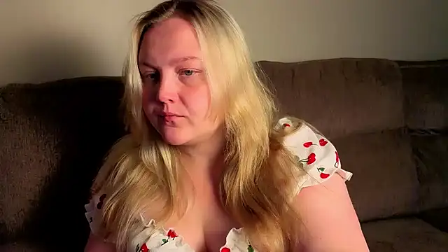 Snapshot of PhatAssBlond chatting on 07-26-26, 06:59 PhatAssBlond online show from 07-26-26, 06:59