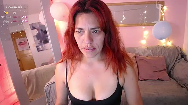 Snapshot of lia_huan chatting on 12-17-24, 12:54 lia huan online show from 12-17-24, 12:54