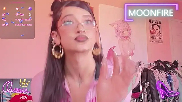 Snapshot of moonfiredancer chatting on 01-07-26, 12:29 moonfiredancer online show from 01-07-26, 12:29