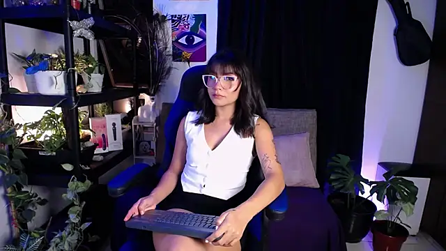 Snapshot of medusa_025 chatting on 03-12-25, 05:35 medusa 025 online show from 03-12-25, 05:35