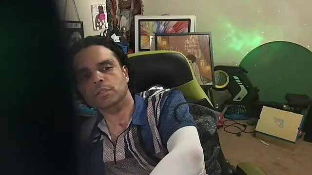 Snapshot of GForceSavage chatting on 05-08-26, 02:17 GForceSavage online show from 05-08-26, 02:17