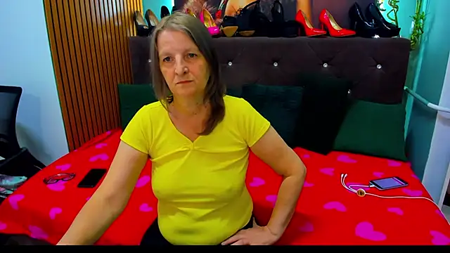 Lilly hott online show from 10-05-25, 06:50