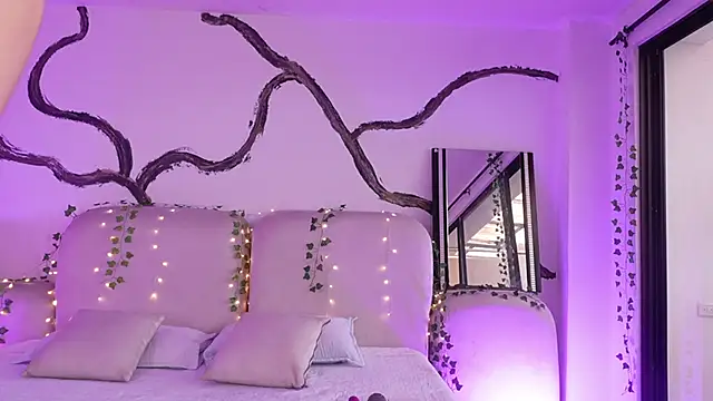 Snapshot of Rubi_Sky chatting on 12-19-25, 01:51 Rubi Sky online show from 12-19-25, 01:51