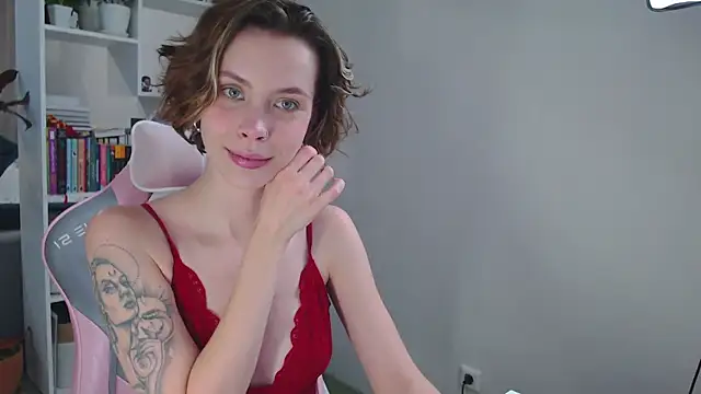 Snapshot of milly_ross chatting on 01-02-25, 11:20 milly ross online show from 01-02-25, 11:20