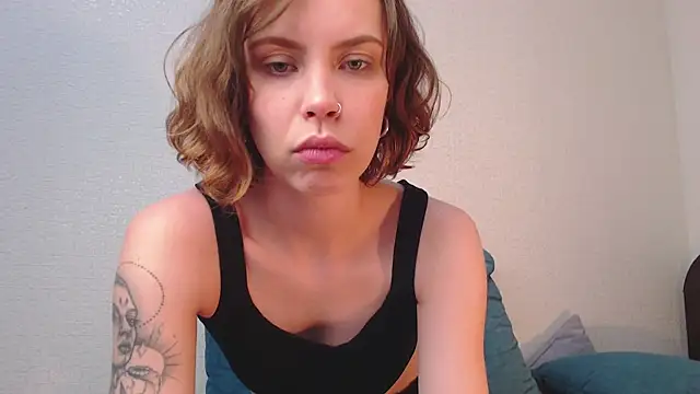 Snapshot of milly_ross chatting on 10-05-25, 08:23 milly ross online show from 10-05-25, 08:23