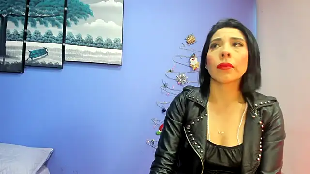 AdelleLennox cg online show from 12-13-24, 11:13